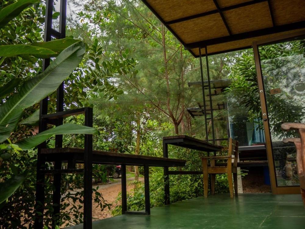 Beach Box Resort At Rimlay Rayong Exterior foto