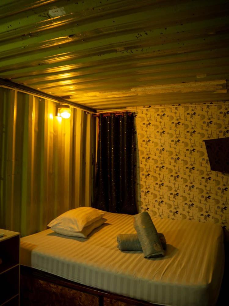 Beach Box Resort At Rimlay Rayong Exterior foto