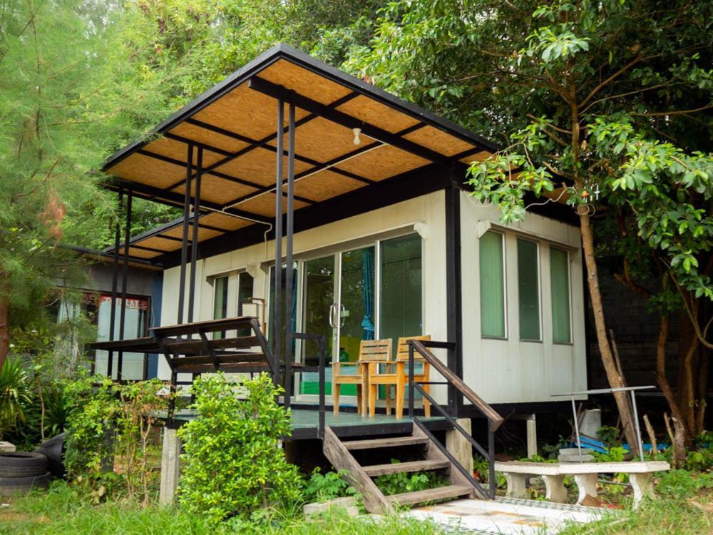 Beach Box Resort At Rimlay Rayong Exterior foto